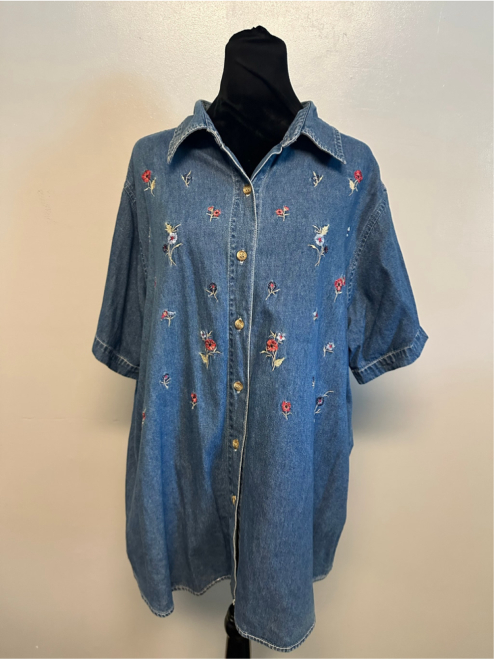 Basic Editions Floral Embroidered Denim Shirt Womens Size 22 Cotton Granny Core
